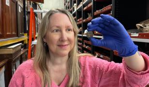 Comoară antică folosită ca mărunțiș. Cum a ajuns o monedă veche de 2.000 de ani să fie bani de autobuz