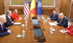 Întrevedere a premierului Ilie Bolojan cu noul ambasador al SUA în România, Darryl Nirenberg
