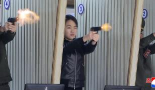 "Cultivă imaginea unei femei de temut". Phenianul publică imagini cu fiica lui Kim Jong Un trăgând cu arma
