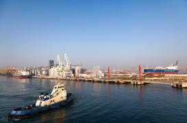 Deficitul comercial al României a scăzut cu 15% la începutul anului, potrivit INS