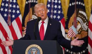 Trump amenință Iranul cu noi lovituri: Fiţi atenţi ce se întâmplă astăzi cu aceşti ticăloşi nebuni