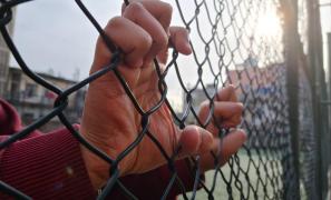 A stat 20 de ani în închisoare pentru un jaf pe care nu l-a comis: "Au îndreptat greșeala acum"