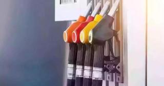 Noi scumpiri la pompă. Preţul motorinei a crescut cu peste 1 leu de la începutul războiului din Iran