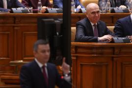 Bugetul, dezbătut în Parlament. Replici fără precedent între liderii coaliției, înaintea votului de vineri