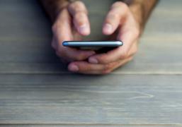 Ce mesaj au primit iranienii pe telefoane în această dimineaţă