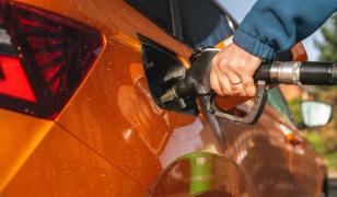 Ce urmează pe piața carburanților după măsurile Guvernului. Expert: Beneficiile, anulate de scumpiri viitoare