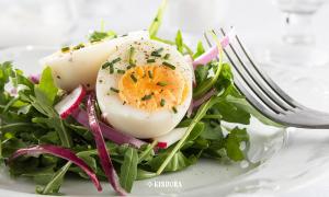 (P) Ouăle fierte pot fi combinate chiar și cu mere. Idei de alimente care merg perfect cu ouăle
