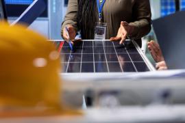 (P) Panouri fotovoltaice și energie electrică: ce trebuie să știi înainte să iei o decizie