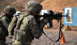 Armata SUA ridică vârsta de înrolare de la 35 la 42 de ani și relaxează unele restricții pentru recruți