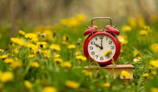 Oameni de știință cer eliminarea trecerii la ora de vară: 