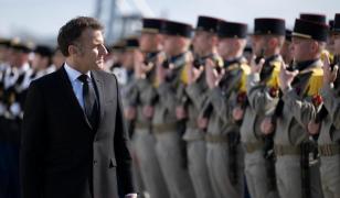 Emmanuel Macron vrea să inspire "frică" şi anunţă că Franţa îşi va spori arsenalul nuclear