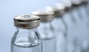 O nouă variantă Covid se răspândeşte rapid în Statele Unite. Ce simptome provoacă tulpina