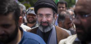 Cine e Mojtaba Khamenei care ar fi fost ales noul lider suprem al Iranului. Israel amenință că-l va asasina