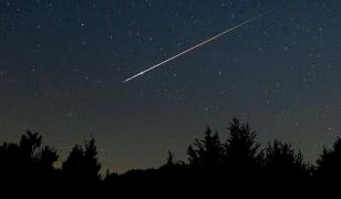 Un meteorit a lovit Germania. Poliţia, copleşită de apelurile cetăţenilor speriaţi