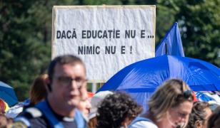 Sindicaliștii acuză Ministerul Educației că blochează plata drepturilor salariale stabilite de instanță