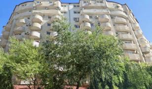 Un bloc din centrul Bucureștiului a fost scos integral la vânzare. Care este preţul cerut