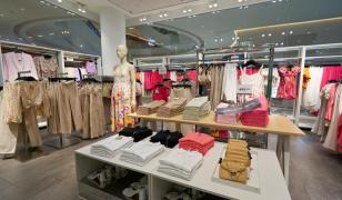 Un gigant fashion suedez, prezent şi în România, va închide 160 de magazine. Mizează pe comenzile online