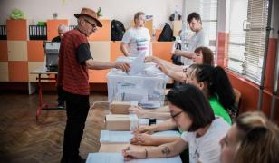 Bulgaria cere ajutor UE pentru a proteja alegerile. 
