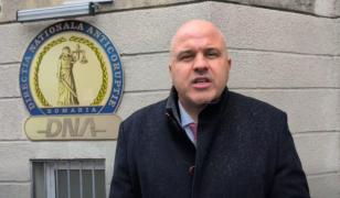 USR a depus plângere la DNA împotriva lui Alexandru Rafila pentru refuzul renegocierii contractului cu Pfizer