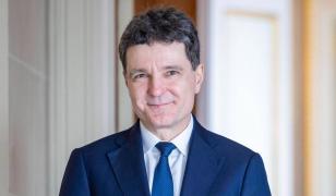 Reacţia lui Nicuşor Dan, după ce Coiful de la Coţofeneşti şi brăţările dacice au fost recuperate