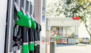Care sunt preţurile la carburanţi pe 20 aprilie. Au scăzut masiv, faţă de săptămâna trecută