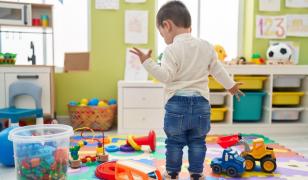 Calendarul de înscriere la creșă și grădiniță a fost publicat. Anunț important de la Ministerul Educației