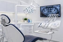 (P) Extracția dentară, ultima soluție: în ce situații nu mai poate fi salvat un dinte