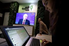 De ce a fost restricţionat internetul în Rusia? Putin invocă motive de securitate