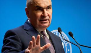 Ilie Bolojan, premierul României