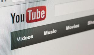 YouTube testează un model chatbot pentru căutarea conținutului pe platforma video