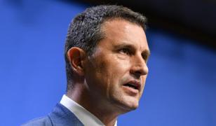 Vicepremier: "Cu mare probabilitate moţiunea de cenzură o să treacă, Guvernul o să fie schimbat"