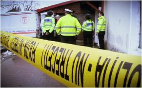 Descoperire macabră în apropierea unei stâne din Timiș. Un bărbat, găsit mort cu urme de mușcături pe trup