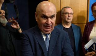 Reacţia lui Bolojan, întrebat dacă va candida la Preşedinţie: Nu contează poziția. Contează să faci ce trebuie