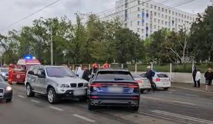 O gravidă a ajuns la spital după un accident în lanț provocat de un șofer de 18 ani în Galaţi