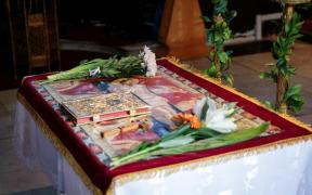 Când se trece pe sub masă în 2026. Semnificaţia acestui obicei