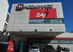 Program Mega Image de Paște 2026. Când sunt deschise magazinele în perioada sărbătorilor