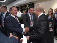 Berlinul, sceptic față de ideea lui Putin ca Gerhard Schroeder să medieze pacea în Ucraina