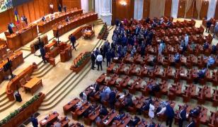 Sondaj CURS: 56% dintre români vor alegeri anticipate. AUR, pe primul loc în intenția de vot