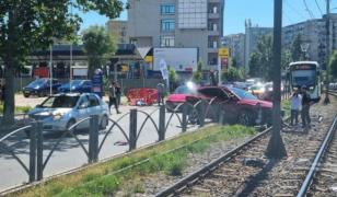 Circulaţia tramvaiului 41 din Capitală, blocată din cauza unui accident. STB a introdus linia specială 641