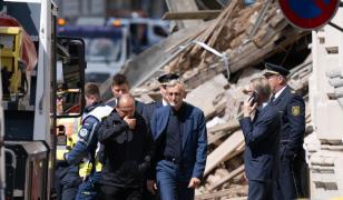 Două românce, căutate sub dărâmăturile unui bloc de locuinţe prăbuşit din Germania. Informarea MAE