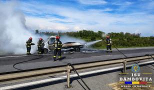 Trafic paralizat pe A1 București-Pitești după ce o autoutilitară a luat foc în mers