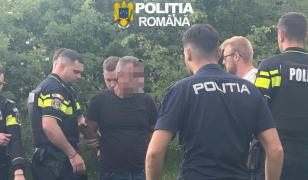 Femeie bătută de fostul soţ, salvată după ce a fost oprită de poliţişti în trafic. Agresorul, găsit în pădure