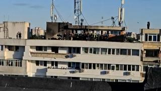 Locatarii blocului lovit de dronă se pot întoarce. Ce se întâmplă cu cele două victime rămase fără apartament