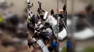S-a oprit să treacă ploaia, dar nu a mai ajuns acasă: o femeie a fost ucisă de furtună în Turcia
