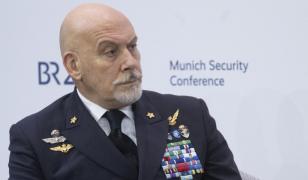 Preşedintele Comitetului Militar al NATO, în vizită în România. Oficialul, primit de ministrul Apărării