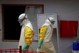 SUA îndeamnă Europa să impună restricţii de călătorie legate de Ebola înaintea Cupei Mondiale