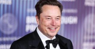 SpaceX atrage 75 mld. $ înainte de listarea record pe bursă. Musk va deveni primul trilionar din istorie