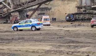 A căzut de la 7 metri, apoi peste el s-a prăbușit un element metalic. Angajat CEO, mort la muncă