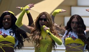 Shakira sau o sosie? Zvonul care a invadat reţelele sociale după ceremonia de deschidere a Cupei Mondiale