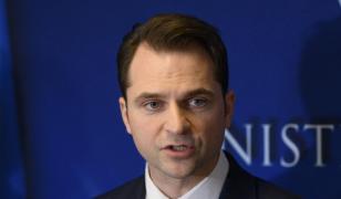 Burduja anunţă că îl susţine pe Bolojan în şedinţa PNL: 